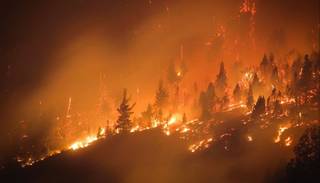 Alberto anunció ayuda económica a la zona afectada por los incendios