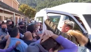 VIDEOS: Así fue la agresión a Alberto Fernández en Chubut