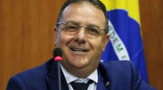 Falleció por Covid-19 el diputado brasileño que se oponía a la vacuna