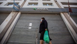 Renuncias y cambios en la Anses tras los reclamos