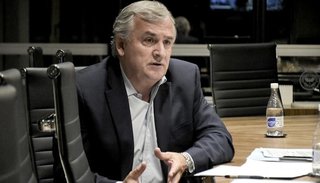 “La gente está harta del sistema político. No da para tirar tanto de la soga”