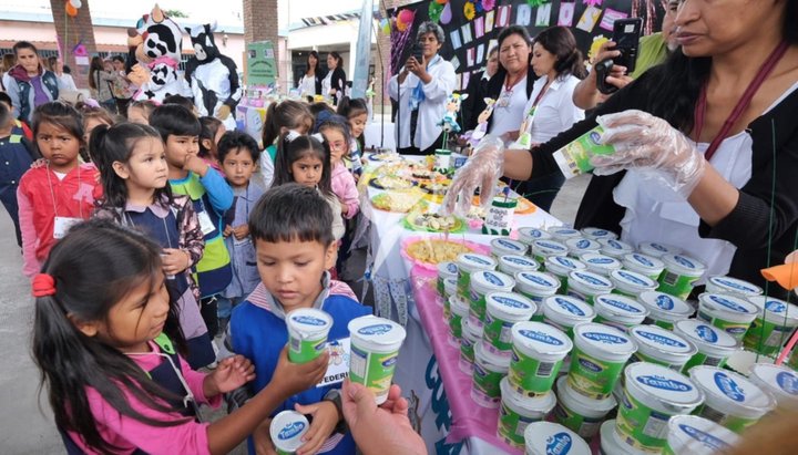 Se lanzó el programa Copa de Leche en las escuelas de Capital 