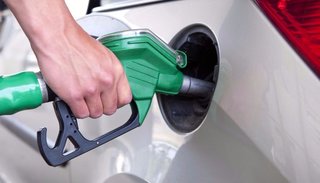 YPF también aumentó el precio de sus combustibles