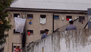 Huelga de hambre en la cárcel de Devoto contra el régimen que limita las salidas transitorias
