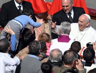 Francisco pidió que se "ponga fin de inmediato al exterminio" en Siria