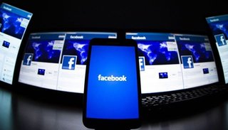 Tras el escándalo, el regulador británico de datos investiga a Facebook