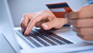 El gobierno amplió el límite para compras en el exterior y lo llevó a 600 dólares anuales