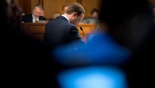 Británicos y estadounidenses demandan a Facebook y Cambridge Analytica