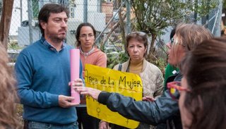 Vecinas, indignadas con el intendente