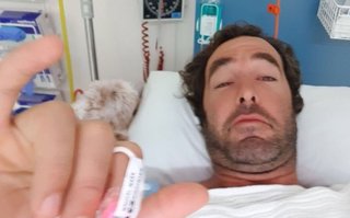 Un argentino, hijo de un exPuma, se defendió a las "piñas" de un tiburón