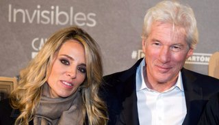 Quién es la discreta y bella empresaria española que enamoró a Richard Gere