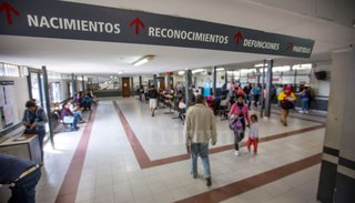 Empleados concursaron para celebrar matrimonios