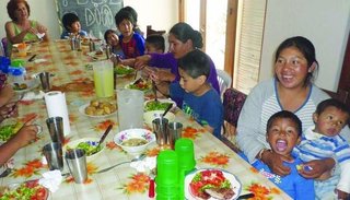 Invitan a cena solidaria a beneficio de los más necesitados