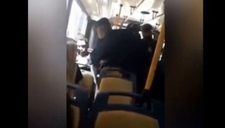 En Salta prohíben bajar del colectivo a personas que paguen el boleto con una tarjeta prestada