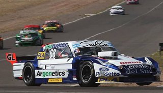 Esteban Cístola fue quinto y dejó la punta del TC Pista