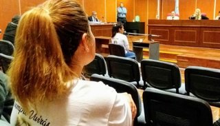 La tía de Paola afirmó que el trato de su sobrina con Zambrani era de amigos
