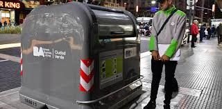 Polémica por los nuevos contenedores de basura "inteligentes"