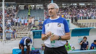 Adrián Adrover y las ganas de volver a dirigir al santo