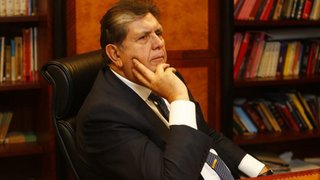 Está grave: El expresidente peruano Alan García se disparó en la cabeza antes de ser detenido