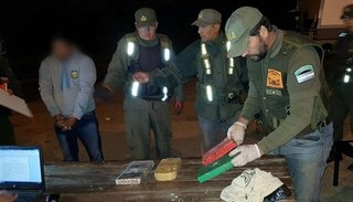 Tres integrantes de una familia fueron detenidos por droga