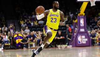 LeBron James pasa a la pantalla chica
