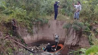 Continúa la búsqueda de la joven estudiante que fue arrastrada por un canal