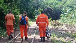 Más equipos de canes se sumaron a la búsqueda de María Machuca