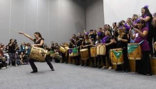 Mujeres que invadieron escenarios y espacios