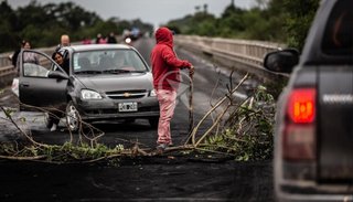 Bagayeros retoman el corte hasta el mediodía: “Estamos muy agotados”