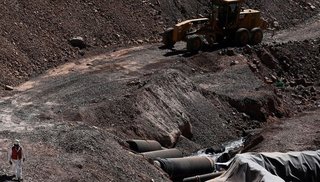 Ambientalistas advierten que "acumular mercurio es una bomba de tiempo"