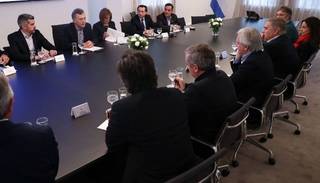 Macri reconoció que la volatilidad del dólar continuará y cargó culpas al kirchnerismo