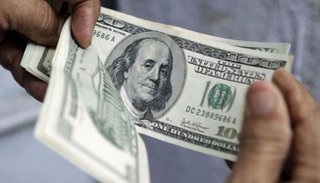 Con nueva política cambiaria, el dólar profundiza la caída y perfora los $ 45