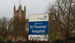 Con 854 fallecimientos, Reino Unido registra otro récord diario de muertes por coronavirus