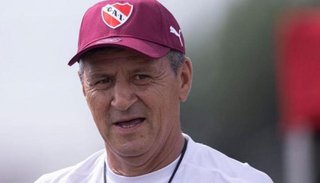 Independiente: Monzón dio positivo en el test rápido