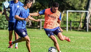 Maza apuesta a tener mayor peso ofensivo en Gimnasia