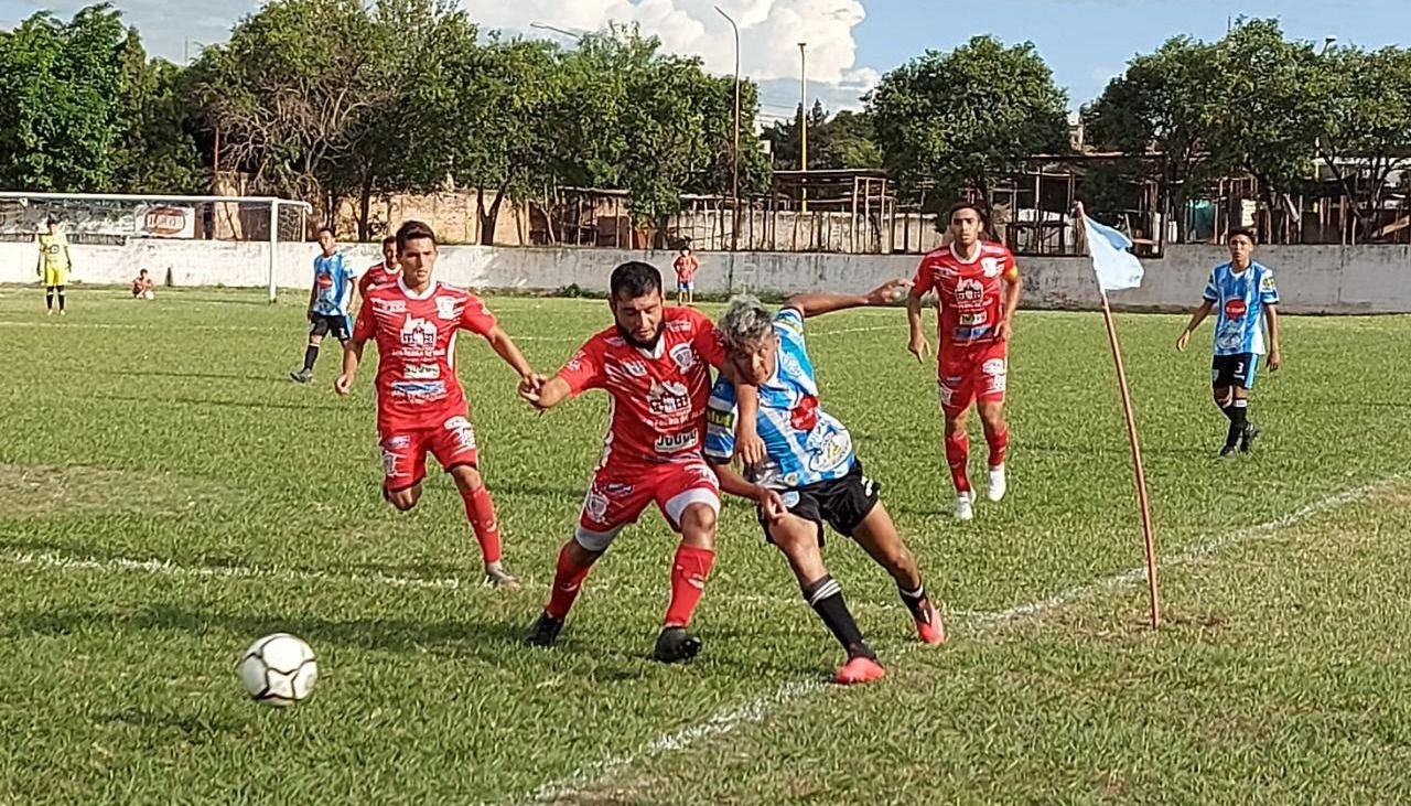 Finalizado el primer tiempo, Atlético San Pedro se impone por 1 a 0 frente  a Gimnasia