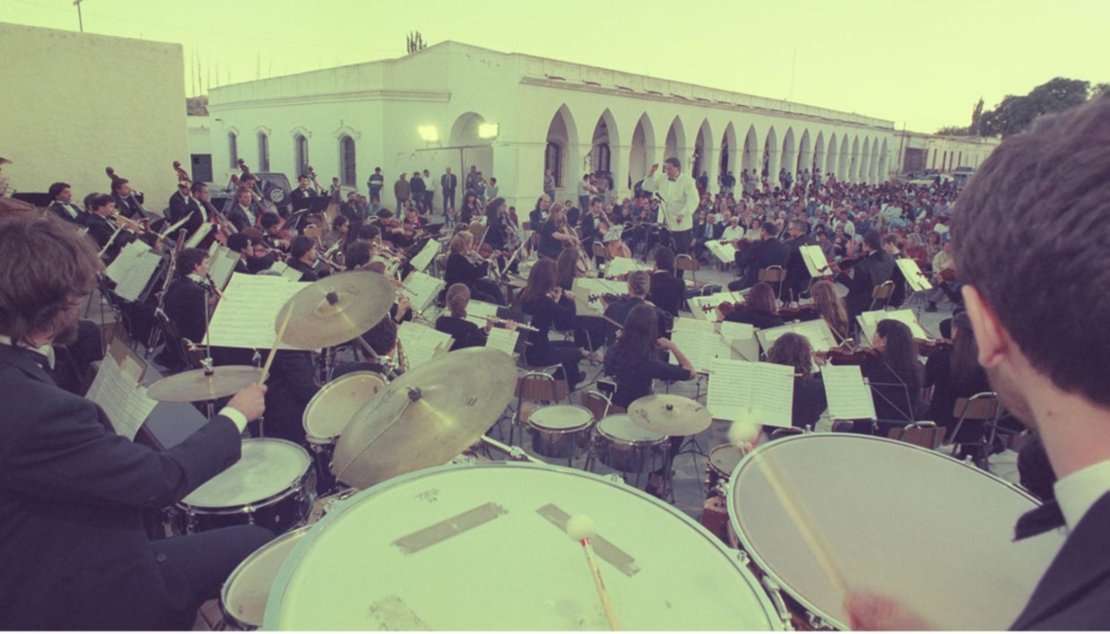 La Sinfónica se presenta en Cachi La Sinfónica se presenta en Cachi