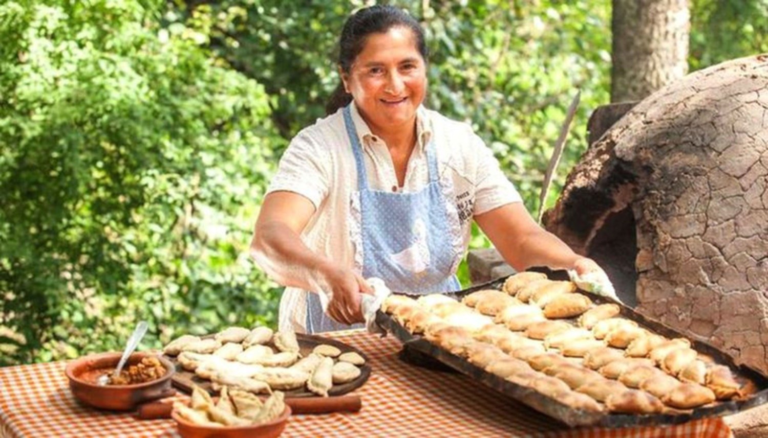 Hoy Es El Día De La Empanada En La Argentina: La Salteña, Lejos La Más ...