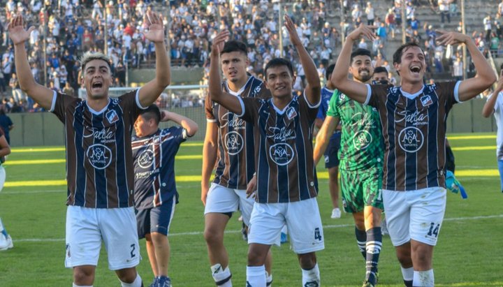 Juventud, recibe a Racing de Cordoba a las 16:30