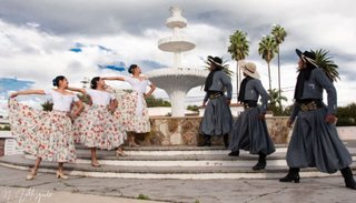 Festival folclórico por los héroes de Malvinas, en La Merced