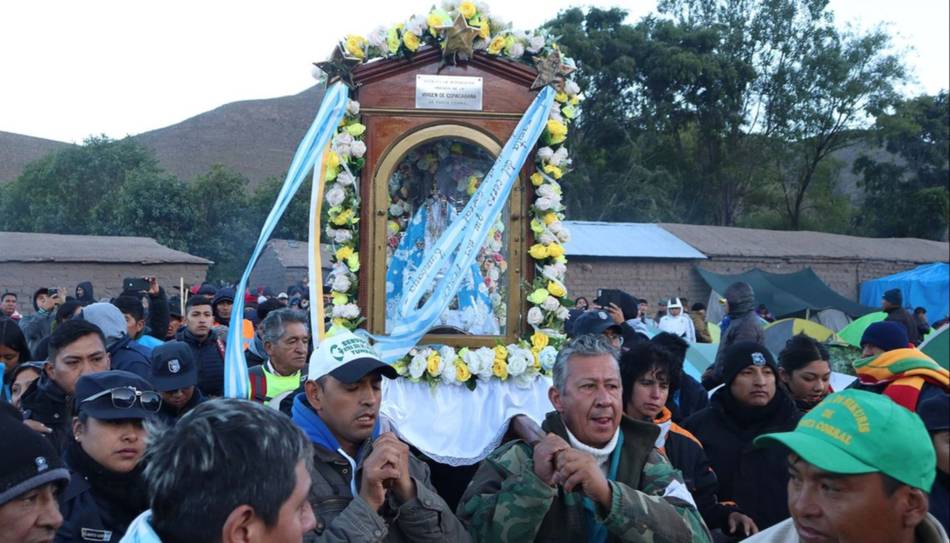 GALERÍA DE FOTOS: Multitudinaria peregrinación a la Virgen de Punta Corral