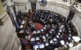 Los senadores apuntados para Ficha Limpia
