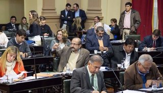 Los dos tercios del oficialismo están en riesgo en Diputados