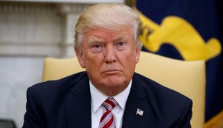 El 48% de los estadounidenses quiere que Trump se someta a un juicio político