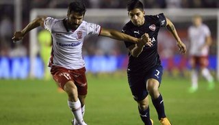 Independiente dio vuelta el resultado ante Huracán y sueña