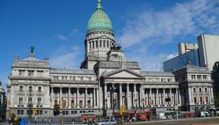 Aprobaron el congelamiento de los sueldos de los diputados y senadores por seis meses