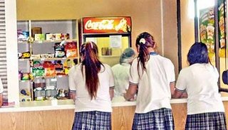 María, dueña de un kiosco: “Después del día 15, los chicos dejan de comprar”