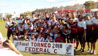 La lluvia dejó sin festejos a River de Embarcación