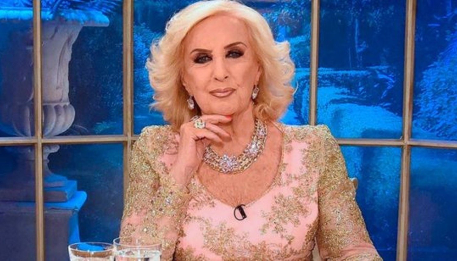 Mirtha Legrand pide una nueva votación de su terna — Martín Fierro polémico