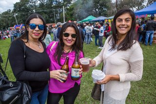 Pizza, cerveza artesanal y la familia reunida en Vaqueros